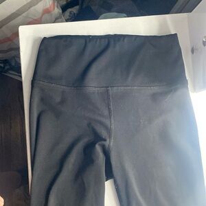 Super cute all black leggings from American eagle, Size xs